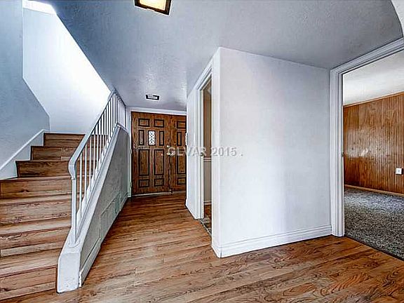 4th image of 2956 Palma Vista Ave