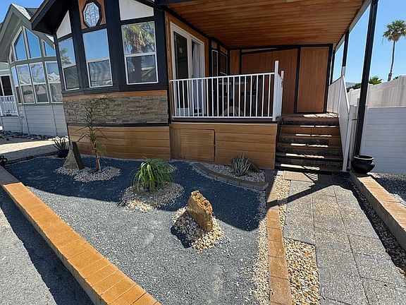 2nd image of 74711 Dillon Rd #203