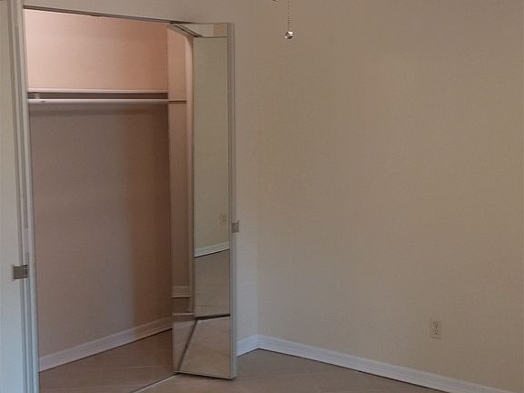 5th image of 4344 Langley Ave APT G242