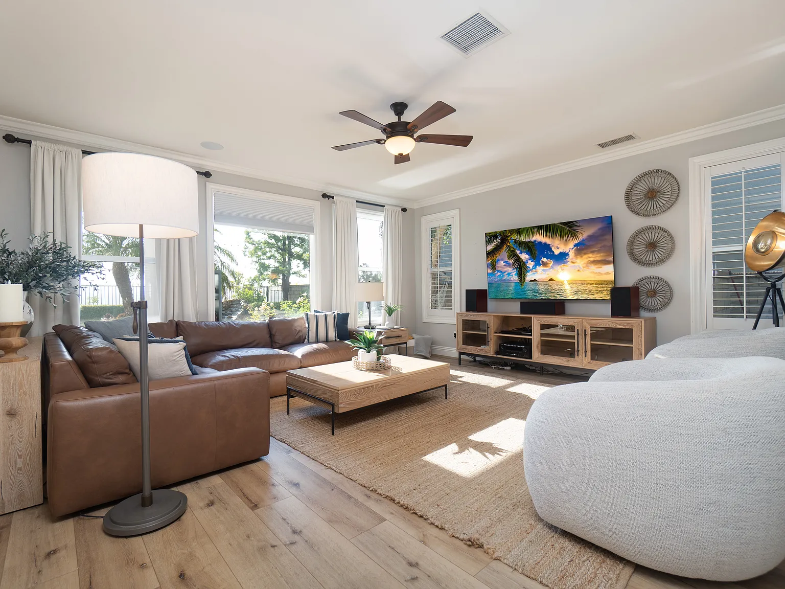 Hacienda Dr, Santa Clarita — Photo 2
