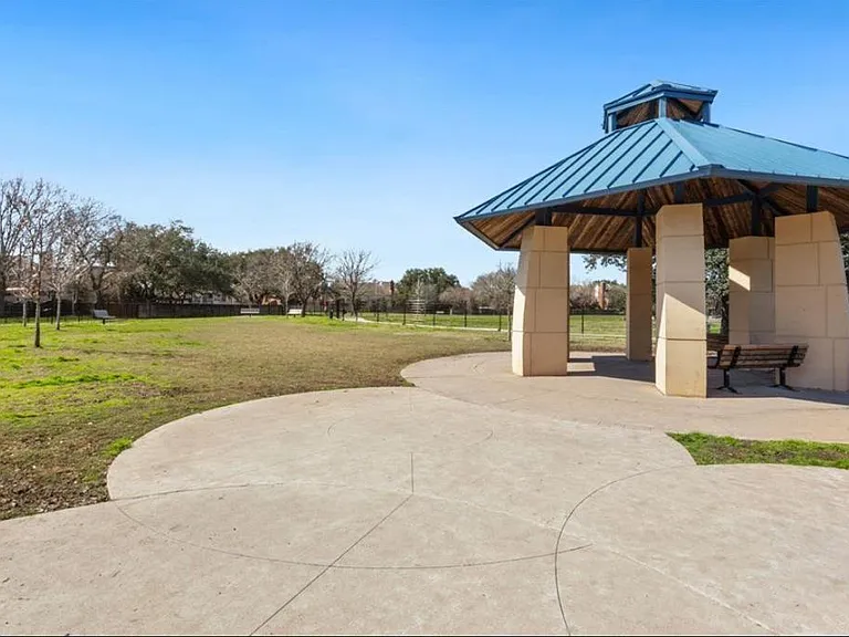 11623 Waldemar Dr — Photo 25