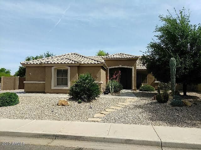 1st image of 682 W Canary Way