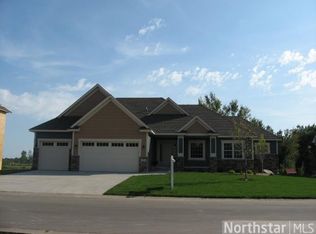 6324 Red Fox Rd, Lino Lakes, MN 55014