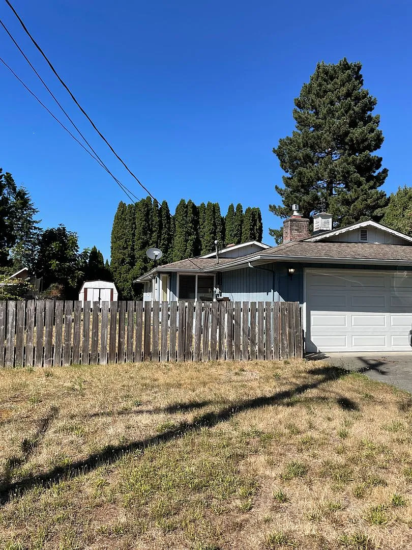 Lovely 2 Bedroom Home located in Marysville! — Photo 1