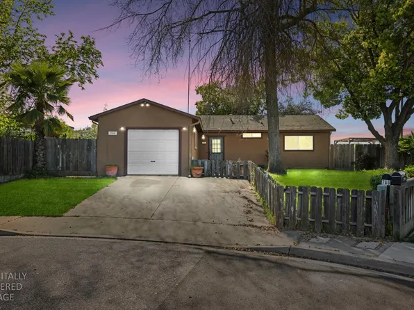 788 Mann Ct, Oakdale, CA 95361