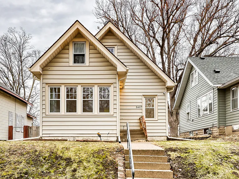 3407 Oliver Ave N — Photo 1
