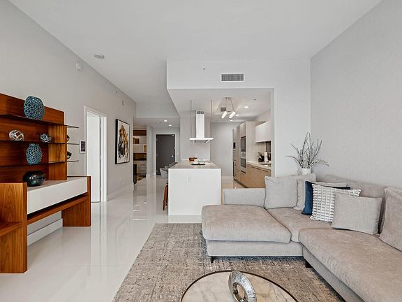 5th image of 17301 Biscayne Boulevard #LPH-6