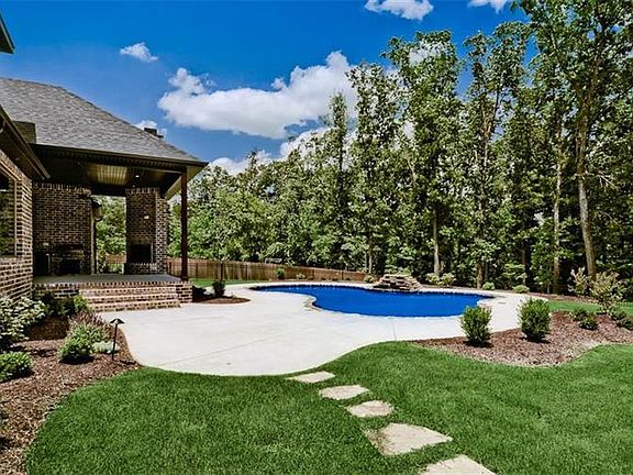 2nd image of 1408 Le Chesnay Dr