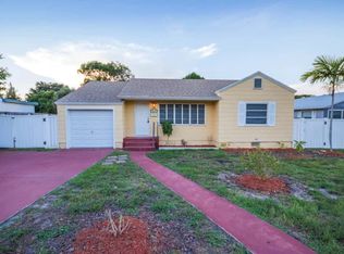 207 SW 1st Ave, Boynton Beach, FL 33435