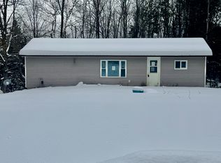 27 Hartsmere Rd, Carlow/mayo, ON K0L2M0