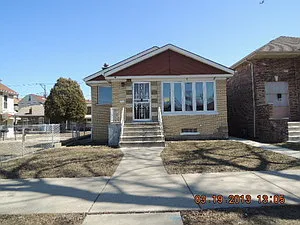 4947 S Kostner Ave photo 1