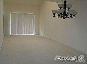 509 McGuire Living & Dining Area