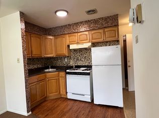 26-24 9th St #3, Astoria, NY 11102