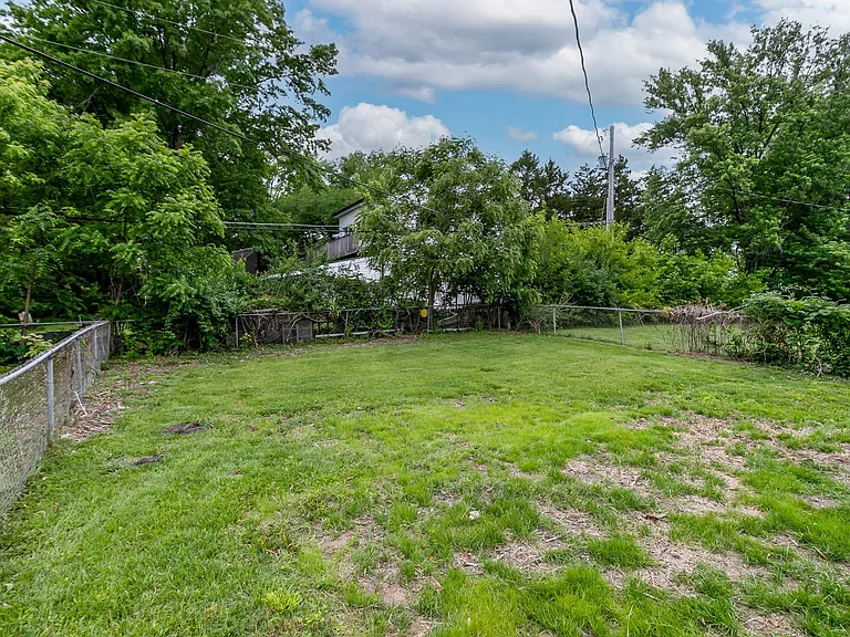 3611 Rock Quarry Rd — Photo 3