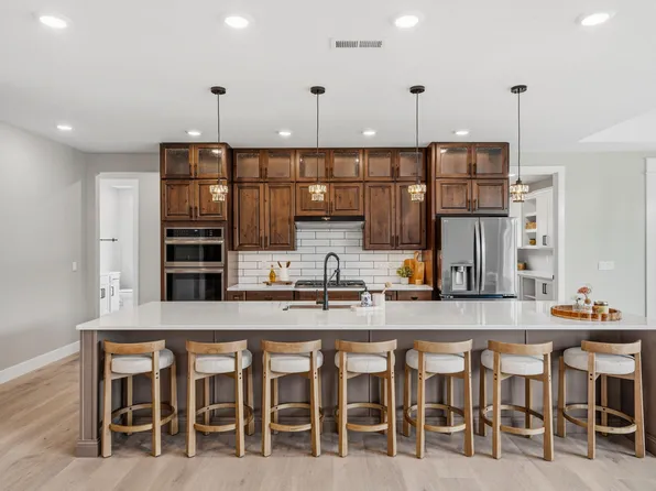 6505 Portcrawl Dr, Columbia, MO 65201