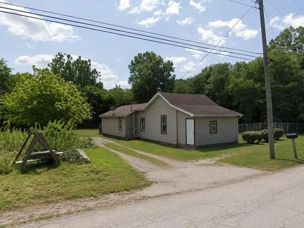 220 S 4th St, Cambridge City, IN 47327