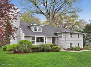 25 Bramble Ln, Riverside, CT 06878