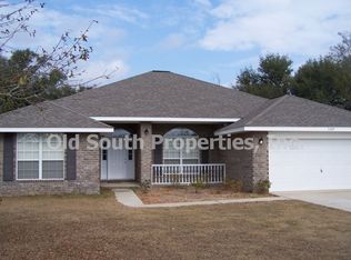 5497 Tucker Cir, Pace, FL 32571