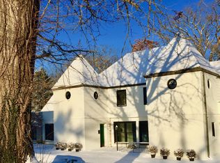 1740 N Geyer Rd, Saint Louis, MO 63131