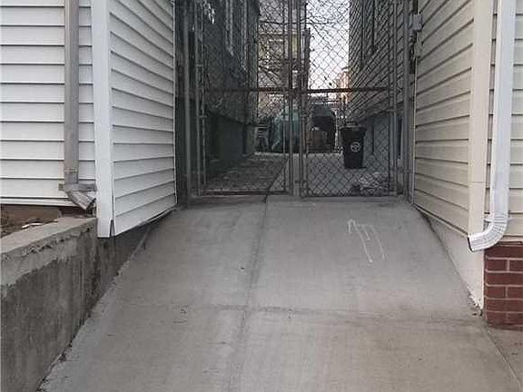3rd image of 92-25 93rd Ave