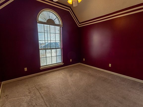 2nd image of 601 Wintree Ln
