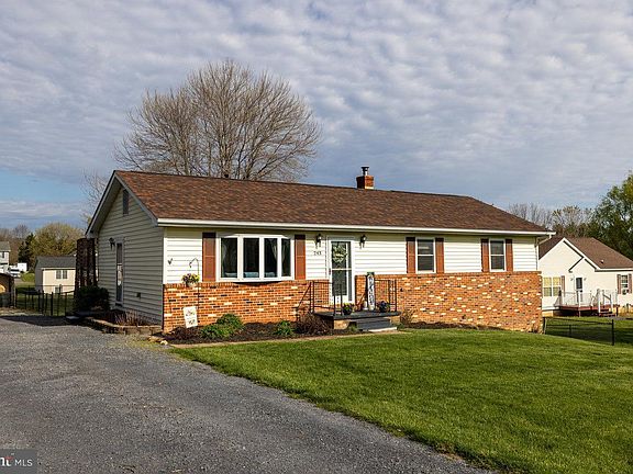 5th image of 243 Massanutten Dr