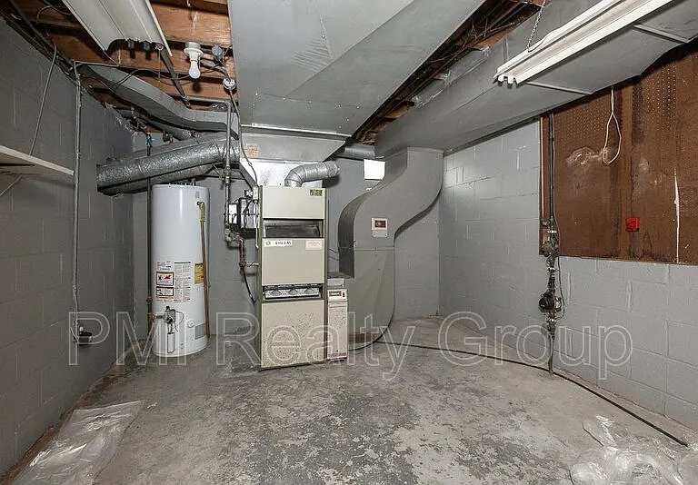 1547 Sherbrook Rd — Photo 32