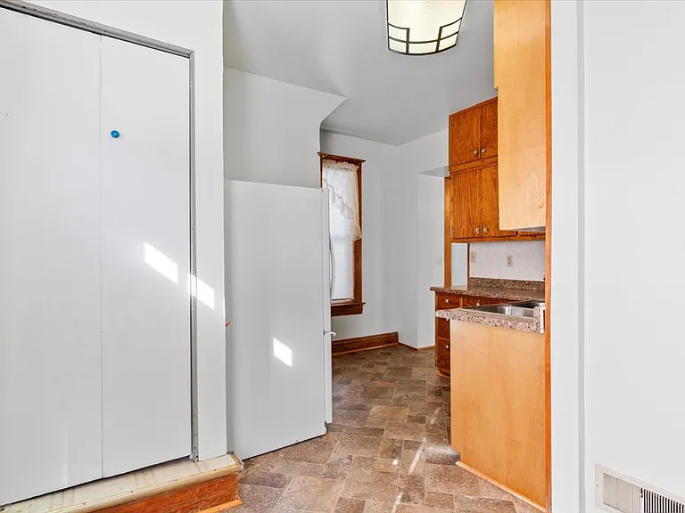 510 E Enos Ave #1 — Photo 12