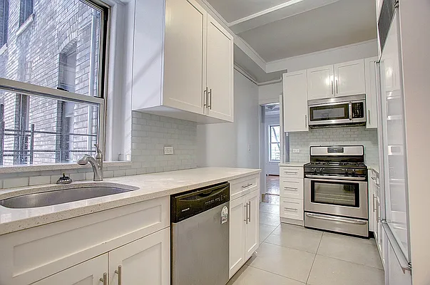 Rented by Corcoran | media 6