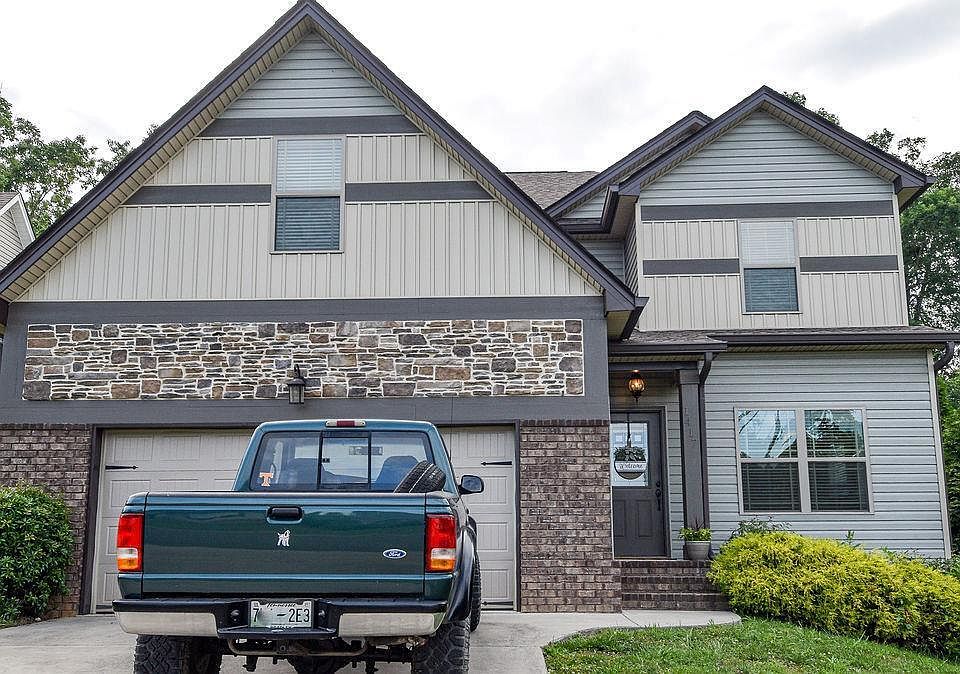 1st image of 1417 Woodland Cove Dr NE #23