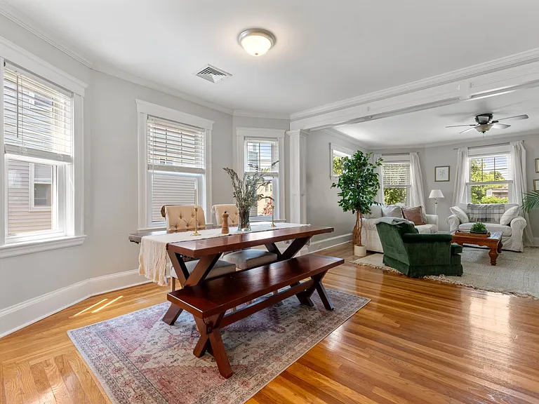 93 Pierce Ave #2 — Photo 4