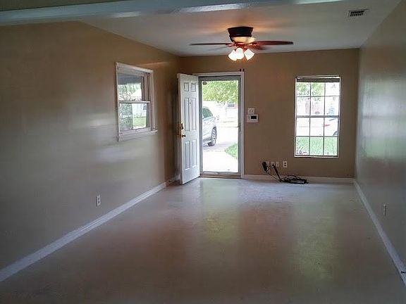 4th image of 1209 N B St