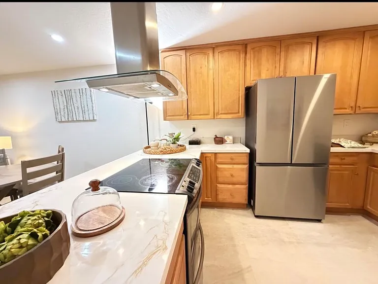 165 Okeefe St — Photo 2