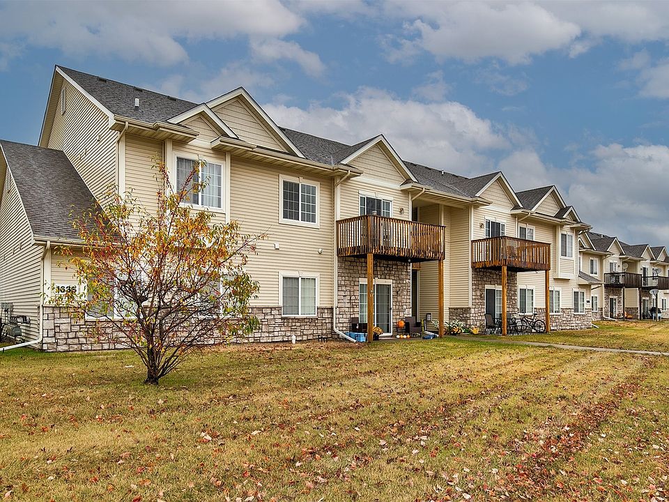 1st image of 1636 NW Prairie Lakes Dr APT 3