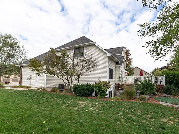 4th image of 3008 Sapphire Cir