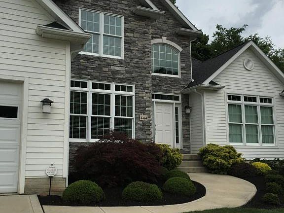4th image of 444 Gleneagles Dr