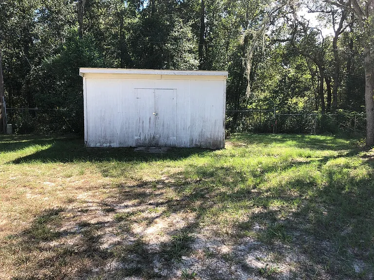 2215 Forest Dr — Photo 36