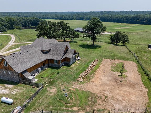2nd image of 1059 NE 100th Road #T1