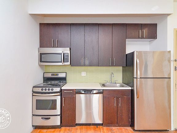 4th image of 184 Noll St #3FX