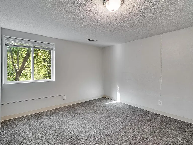 5346 Xerxes Ave S — Photo 7