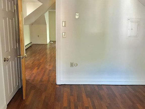 2nd image of 44 Isham St #3