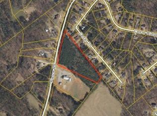 512 Pierce Rd, Winder, GA 30680