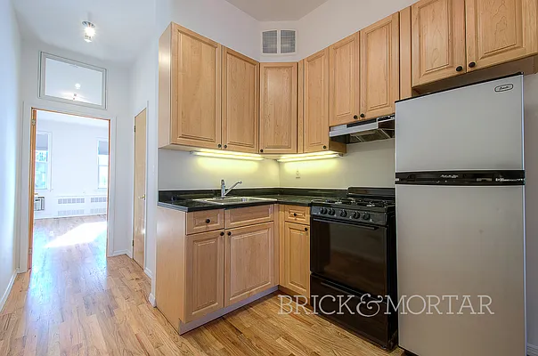 Rented by Brick&Mortar | media 12