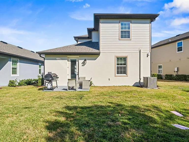 7796 Somersworth Dr — Photo 36