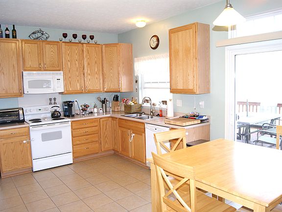 2nd image of 249 Indian Lake Dr