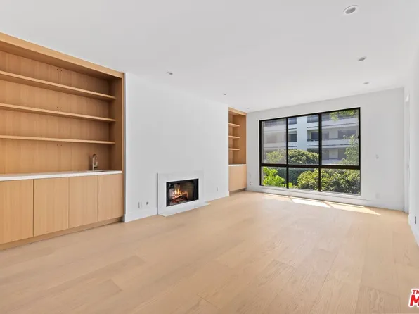 2132 Century Park Ln APT 213, Los Angeles, CA 90067