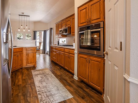 4th image of 9404 Corsico Pl NW