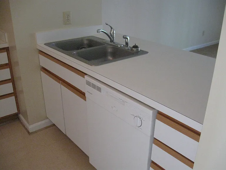 310 Wine St — Photo 5