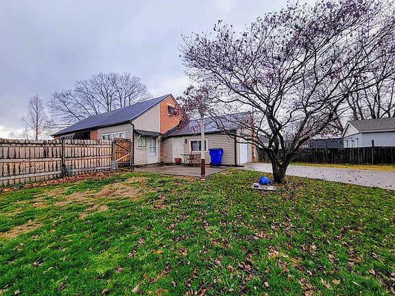 2nd image of 475 Allen Ave