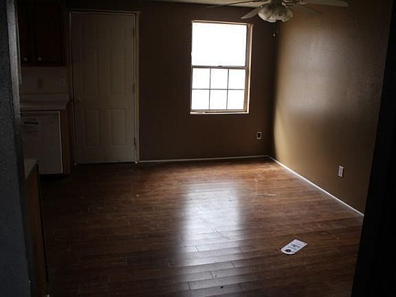 4th image of 307 N 2nd St